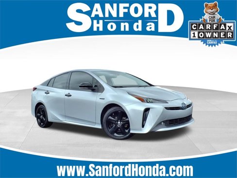 Used 2022 Toyota Prius XLE image 1