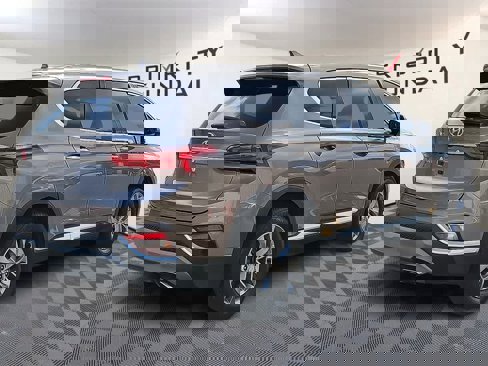 Used 2019 Hyundai Santa Fe SEL image 4