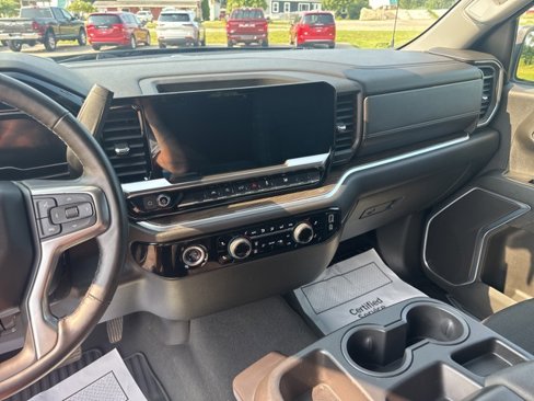 Used 2024 Chevrolet Silverado 1500 LT image 19