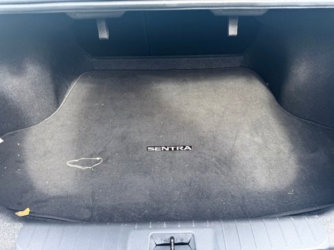Used 2024 Nissan Sentra SR w/ SR Premium Package image 19