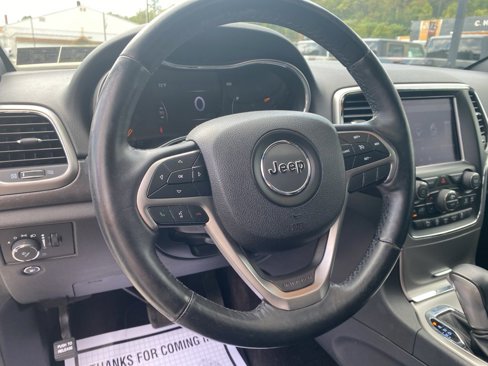 Certified 2018 Jeep Grand Cherokee Altitude image 22