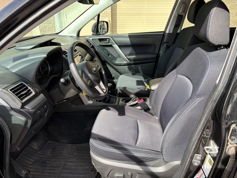Used 2017 Subaru Forester 2.5i Premium image 14