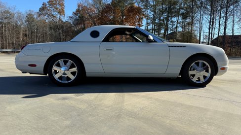 Used 2002 Ford Thunderbird image 6