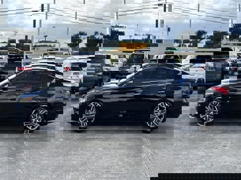 Used 2015 INFINITI Q50 Premium w/ Navigation Package image 2