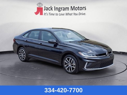 New 2025 Volkswagen Jetta SE image 7
