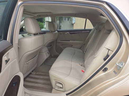 Used 2010 Toyota Avalon image 11
