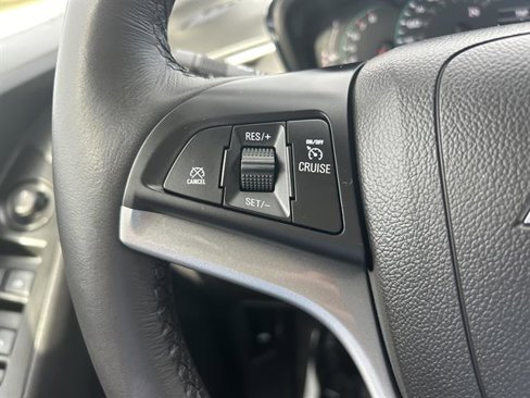 Certified 2022 Chevrolet Trax LT w/ Sport Edition image 24