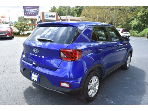 New 2025 Hyundai Venue SE image 5