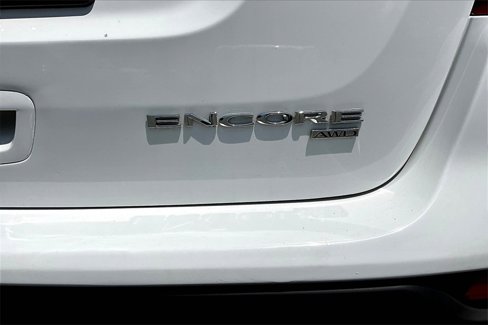 Used 2021 Buick Encore Preferred w/ Safety Package image 23
