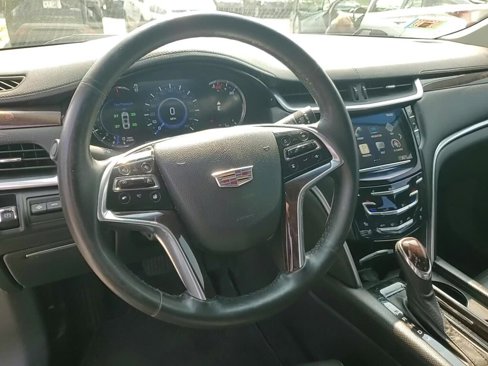 Used 2016 Cadillac XTS Premium image 31