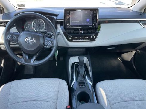Used 2022 Toyota Corolla LE image 10