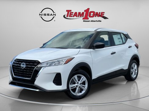 New 2025 Nissan Kicks Play S image 2