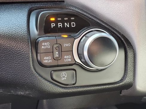 Used 2019 RAM 1500 Big Horn image 14