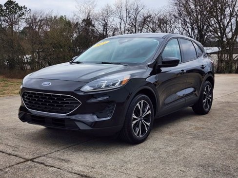 Used 2022 Ford Escape SE w/ SE Sport Appearance Package image 6