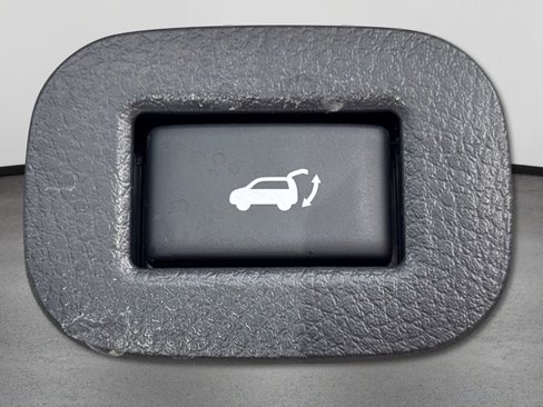 Used 2019 Nissan Rogue SV w/ Premium Package image 11