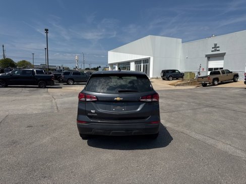 Used 2022 Chevrolet Equinox LS image 6