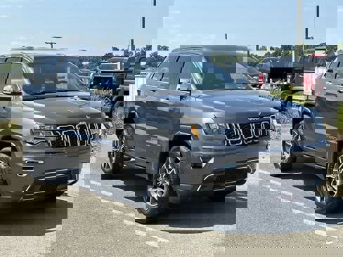 Used 2019 Jeep Grand Cherokee Limited image 33