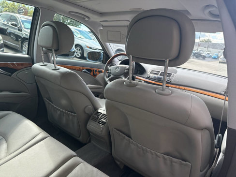 Used 2007 Mercedes-Benz E 320 BlueTEC Sedan image 11