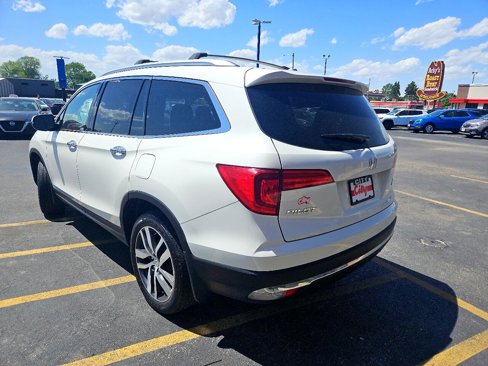 Used 2017 Honda Pilot Touring image 3
