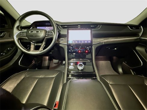 Certified 2022 Jeep Grand Cherokee Limited image 9