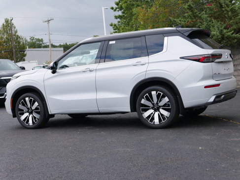 New 2025 Mitsubishi Outlander SEL image 4