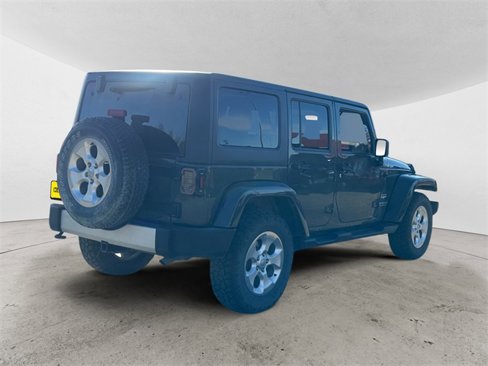 Used 2015 Jeep Wrangler Unlimited Sahara w/ Connectivity Group image 5
