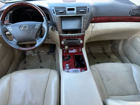 Used 2011 Lexus LS 460 image 15