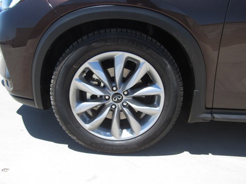 Used 2020 INFINITI QX50 Luxe w/ Navigation Package image 4