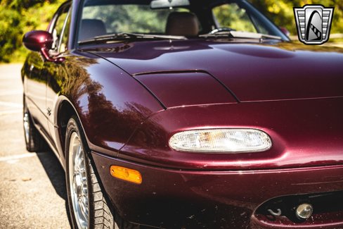Used 1995 MAZDA MX-5 Miata M-Edition image 11