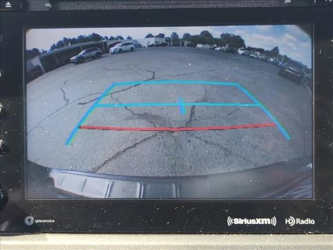Used 2018 Toyota Sienna XLE image 12