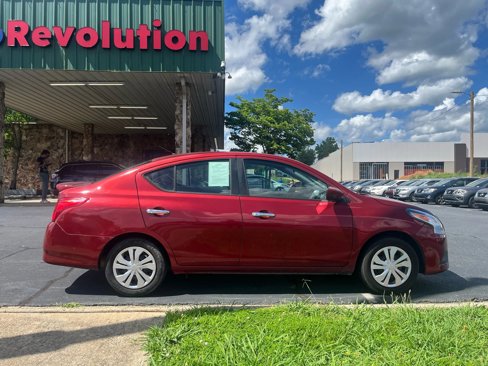 Used 2017 Nissan Versa SV image 8