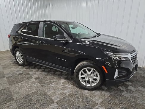 Used 2022 Chevrolet Equinox LT image 1