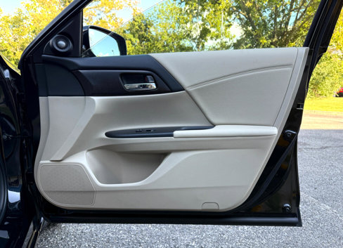 Used 2014 Honda Accord EX-L image 23