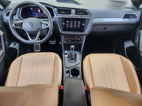 Used 2022 Volkswagen Tiguan SE R-Line image 31