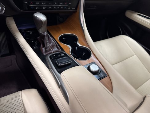 Used 2017 Lexus RX 350 FWD w/ Premium Package image 40
