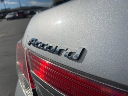 Used 2012 Honda Accord LX image 10