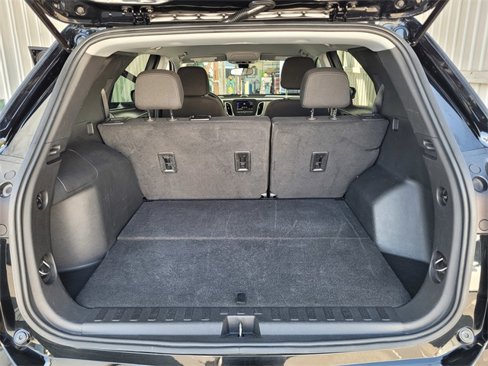 Used 2023 Chevrolet Equinox LS w/ LS Convenience Package image 26