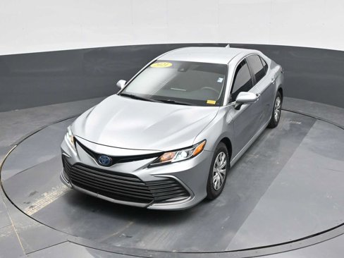Used 2021 Toyota Camry LE image 22