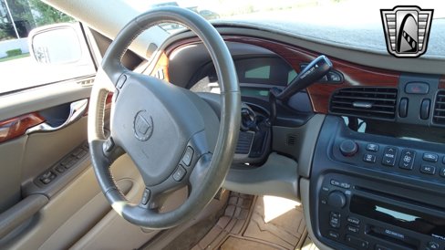 Used 2002 Cadillac De Ville w/ Comfort/Convenience Pkg image 26