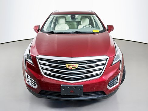 Used 2017 Cadillac XT5 Luxury w/ Driver Awareness Package image 2