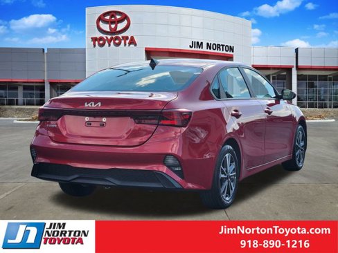 Used 2024 Kia Forte LXS image 6