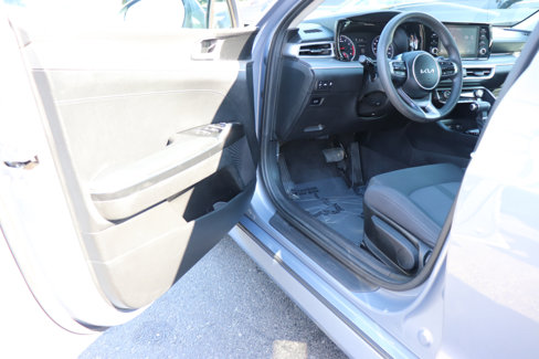 Used 2023 Kia K5 LXS image 10