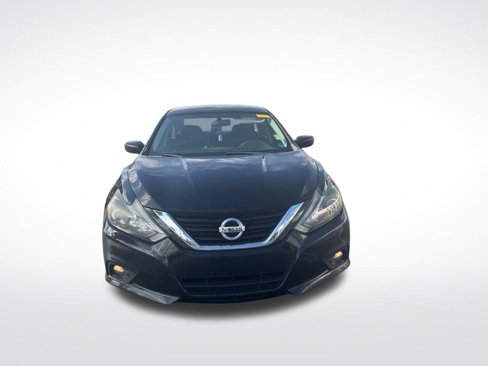 Used 2017 Nissan Altima 2.5 SR image 2