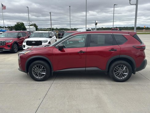 Used 2023 Nissan Rogue S image 7