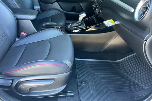 Used 2023 Kia Forte GT image 21