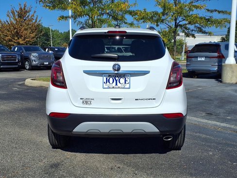 Used 2018 Buick Encore Preferred image 27