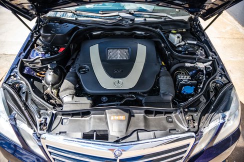 Used 2010 Mercedes-Benz E 350 4MATIC Sedan image 25