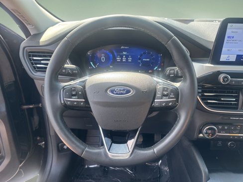 Used 2021 Ford Escape SEL w/ Technology Package image 3