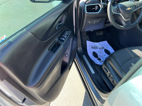 Used 2023 Chevrolet Equinox Premier image 16