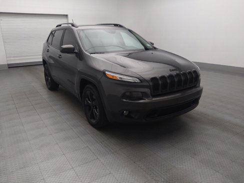 Used 2018 Jeep Cherokee Latitude w/ Altitude Package image 13